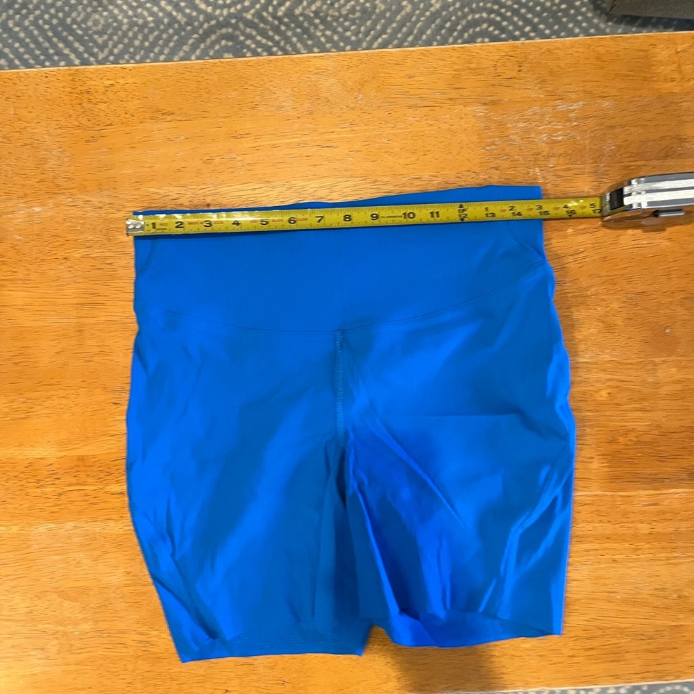lululemon athletica Women's Vibrant Blue Bike Shorts